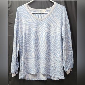 Women's v-neck sweater